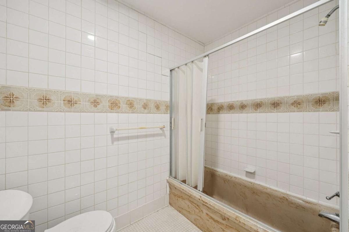 7080 Riverside Drive Sandy Springs - 17