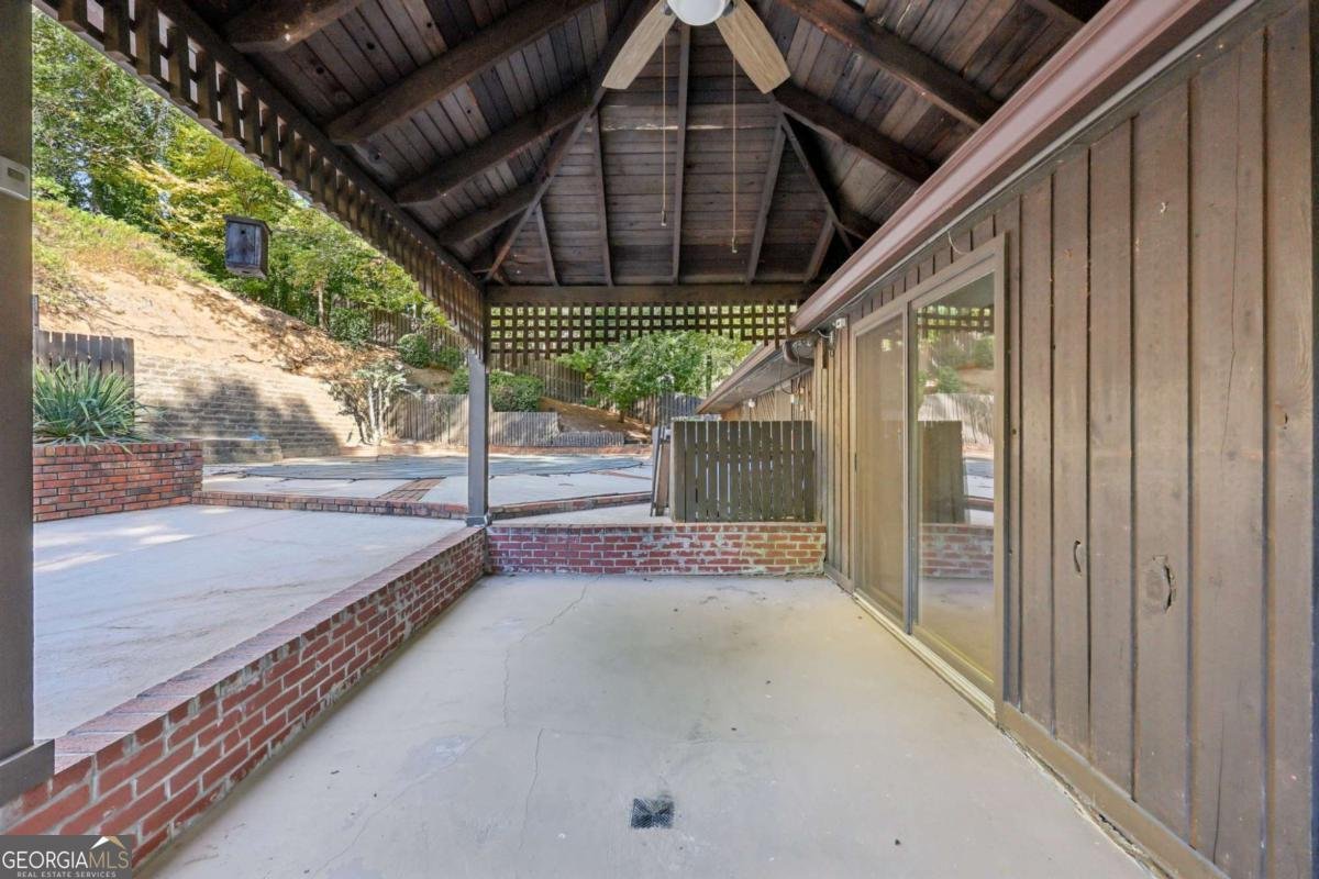 7080 Riverside Drive Sandy Springs - 20