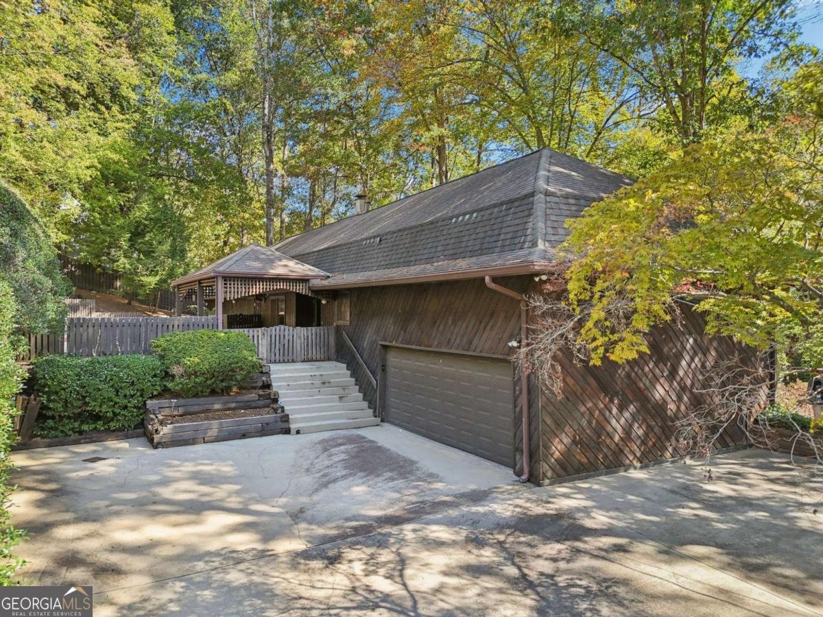 7080 Riverside Drive Sandy Springs - 25