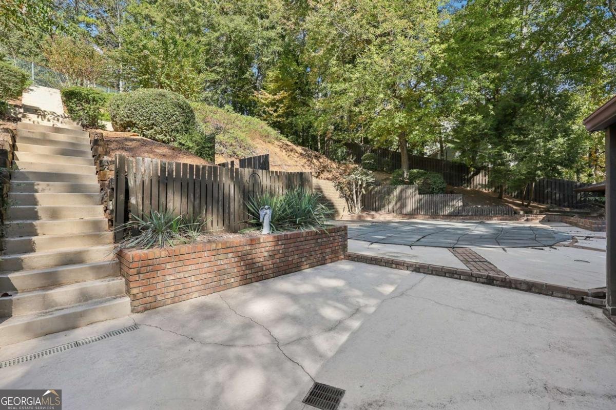 7080 Riverside Drive Sandy Springs - 30