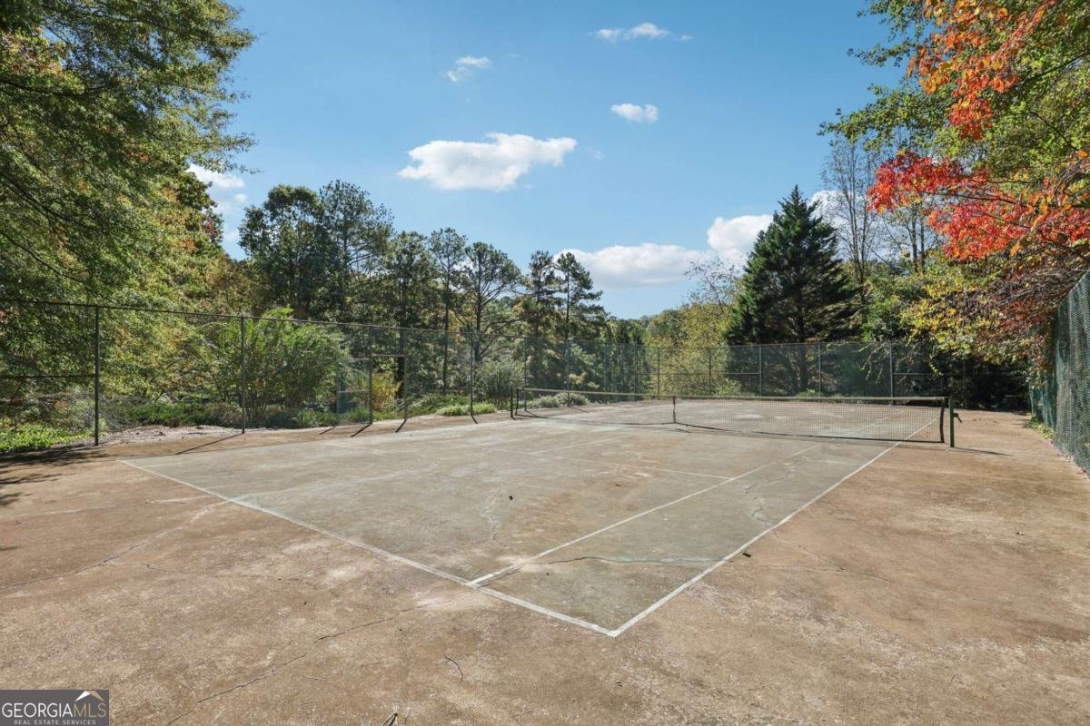 7080 Riverside Drive Sandy Springs - 32