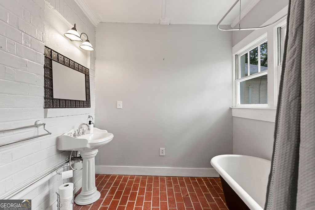 602 Dyer Street Gainesville - 23