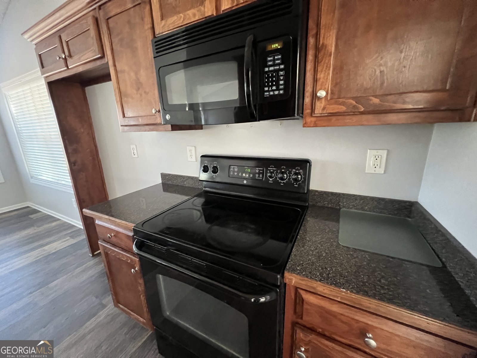 330 ANCHORS Way Winder - 3