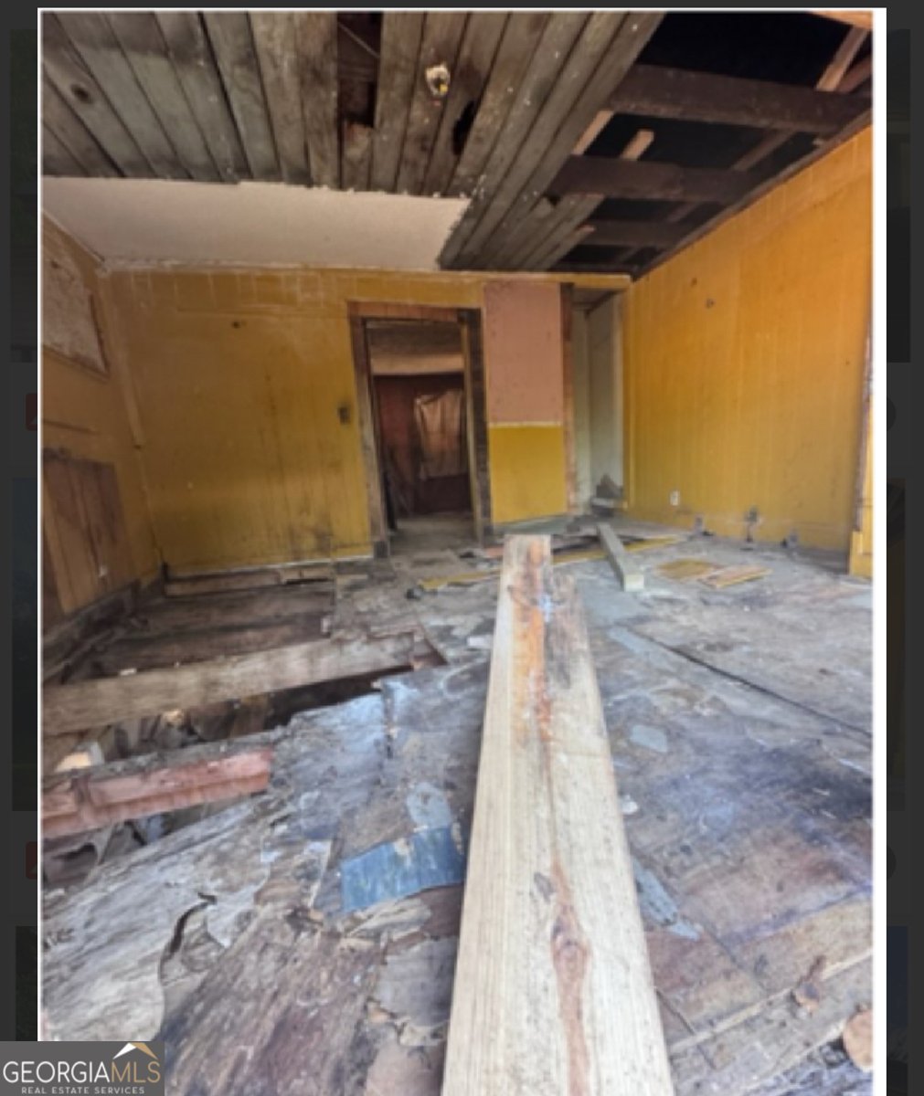 217 Lexington Avenue Griffin - 7