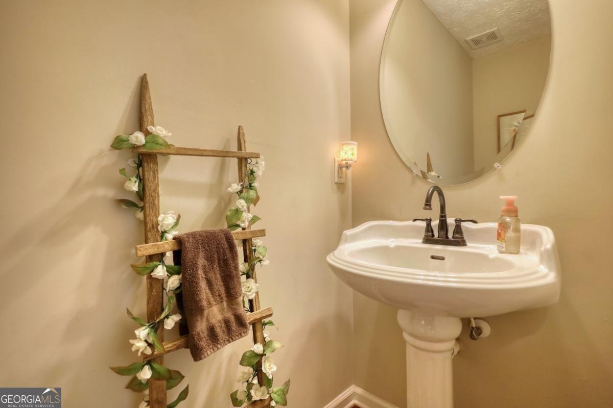 335 Glen Echo Drive Covington - 25