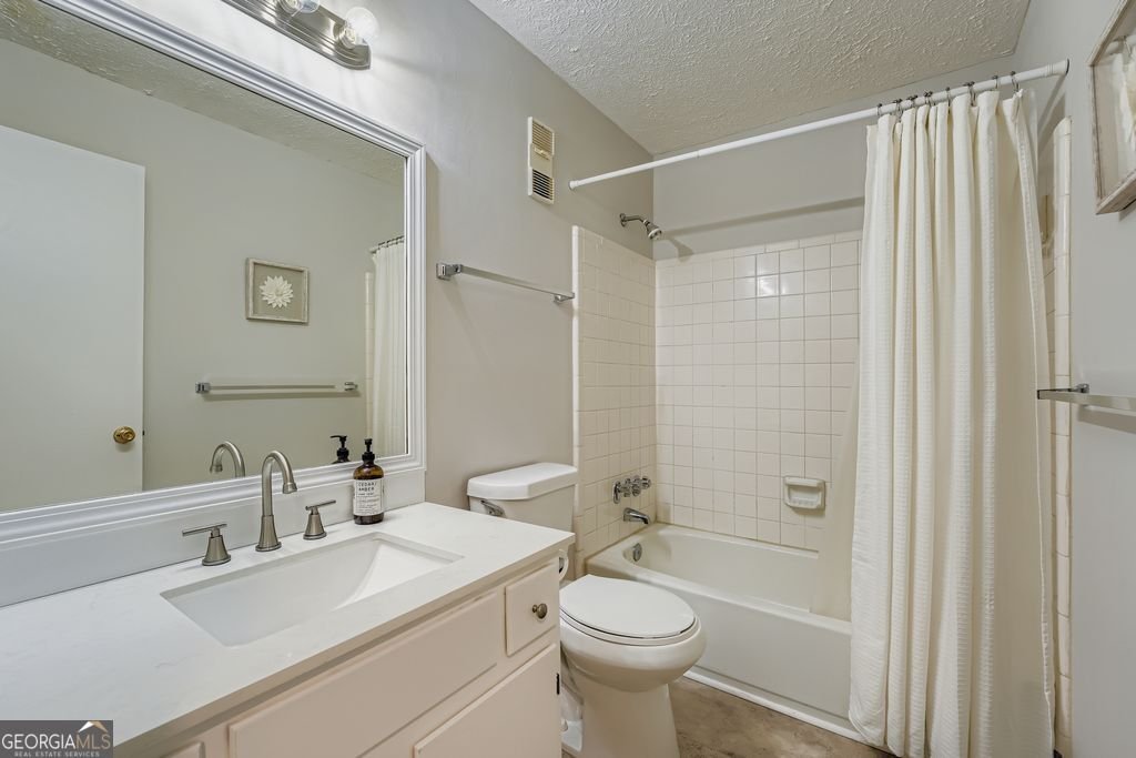 1507 WYNNES RIDGE Circle Marietta - 23