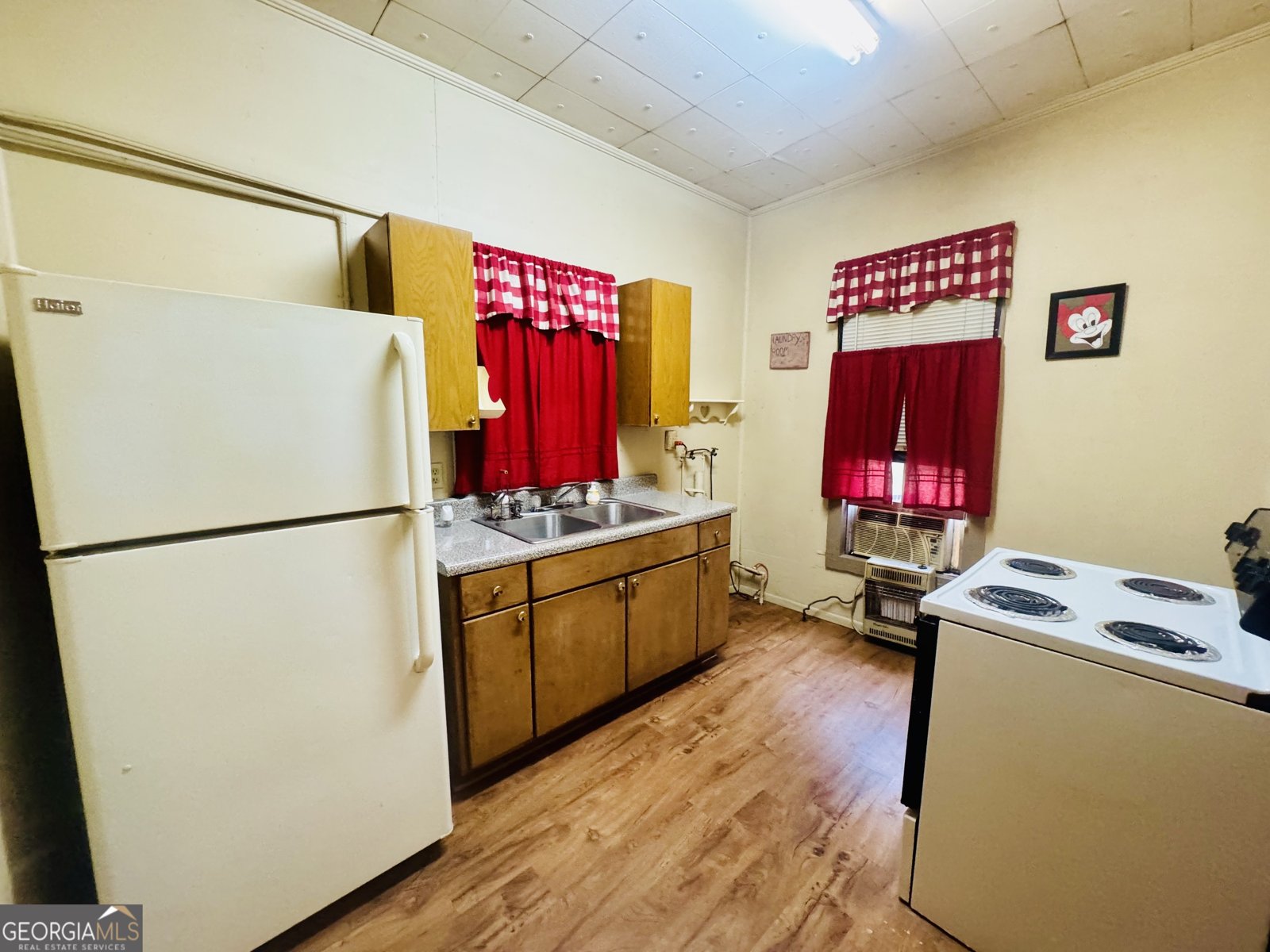 112 Cemetery Street Kingston - 4