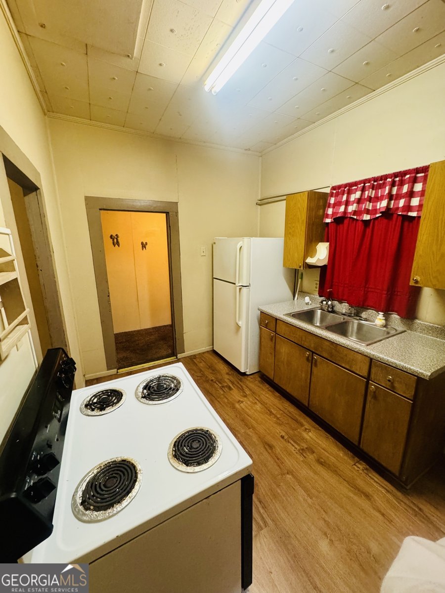 112 Cemetery Street Kingston - 5