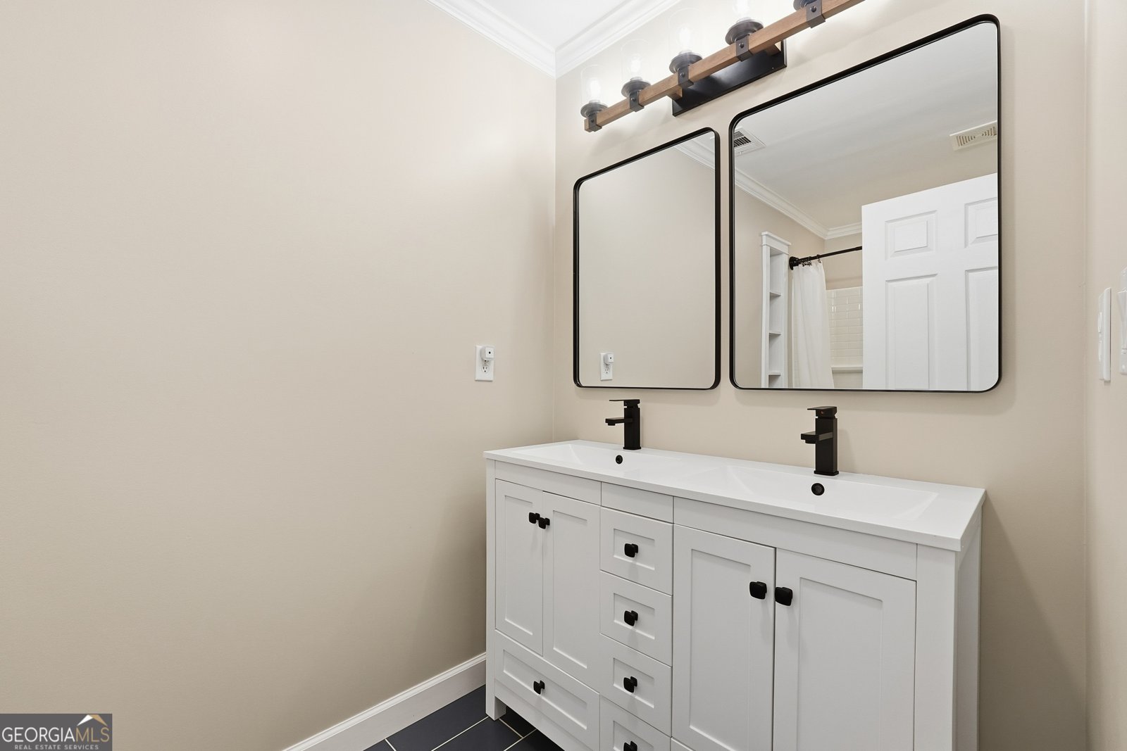 6010 Claiborne Cove Roswell - 25