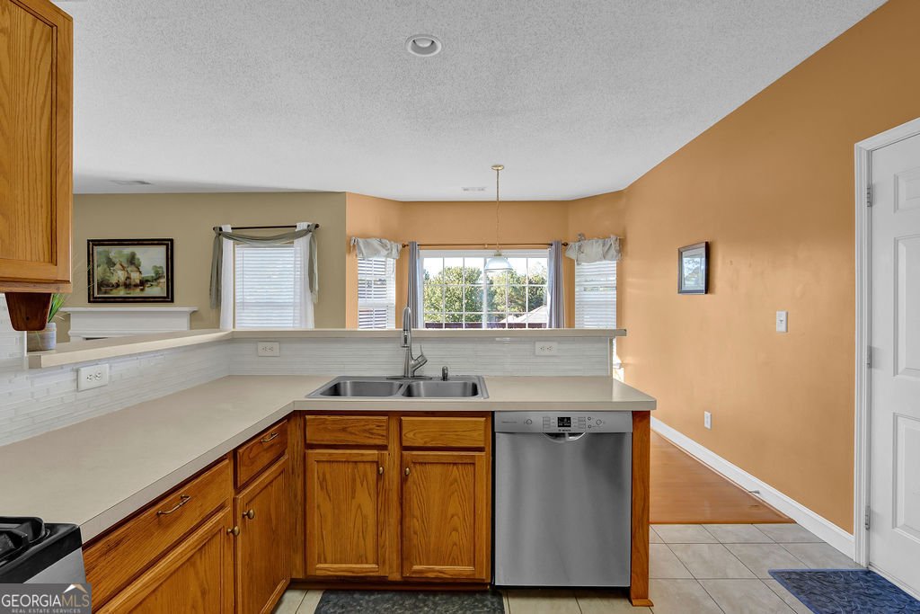 242 Beckenham Lane Dacula - 13