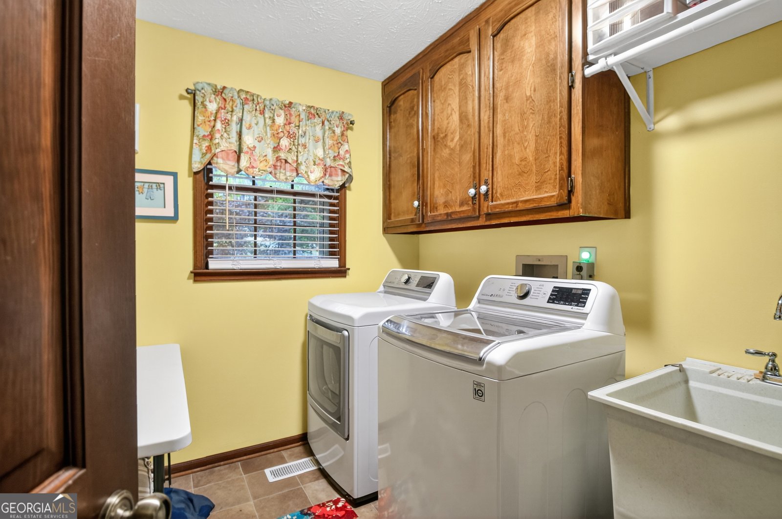 8980 Par Drive Douglasville - 10