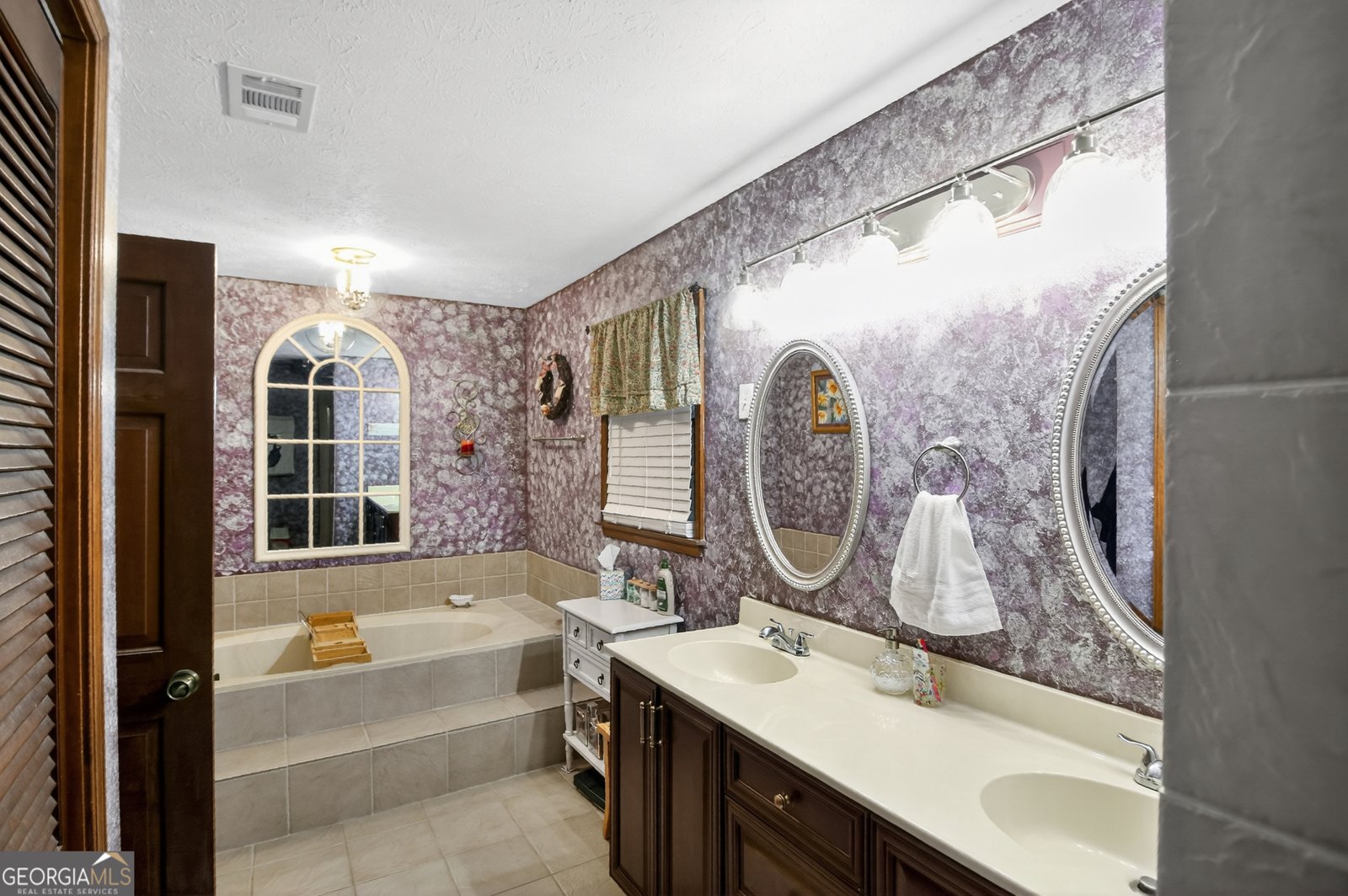 8980 Par Drive Douglasville - 17