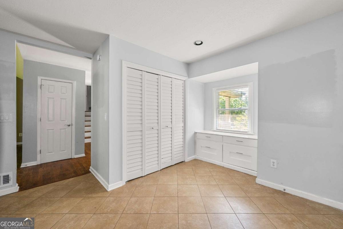 555 Ramsdale Drive Roswell - 4