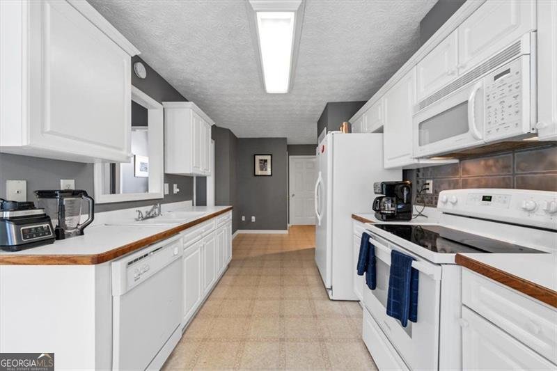 882 MADISON VIEW Lane Lawrenceville - 10