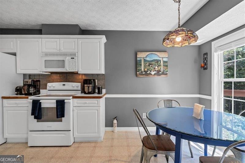 882 MADISON VIEW Lane Lawrenceville - 13