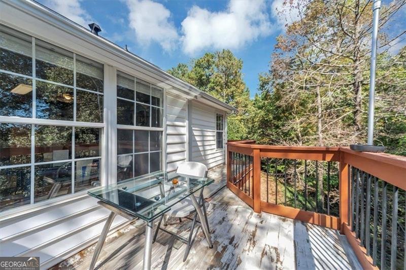 882 MADISON VIEW Lane Lawrenceville - 24