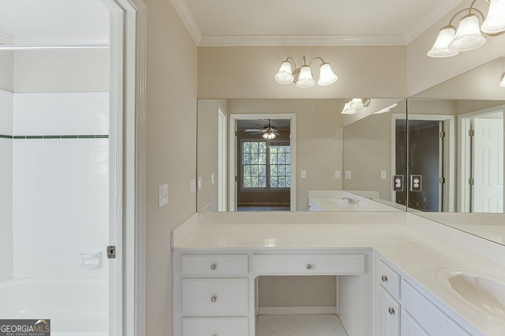 1450 Woodland Lake Drive Snellville - 33