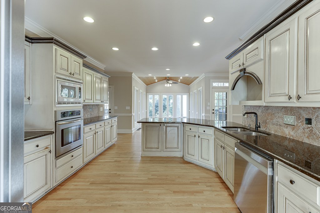 1450 Woodland Lake Drive Snellville - 6