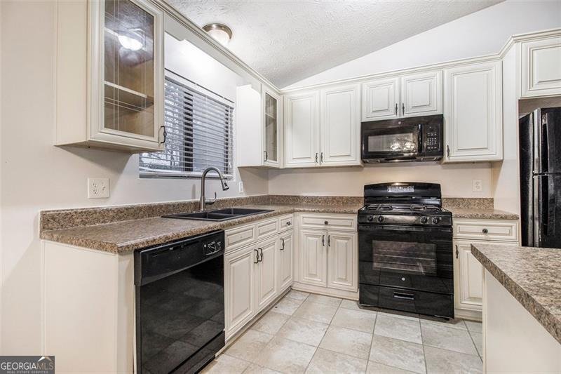 5035 FAIRFOREST Drive Stone Mountain - 11