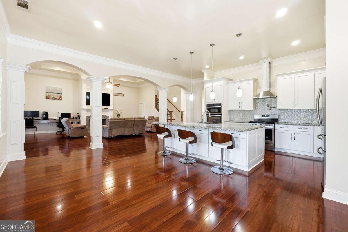 100 Marshas Vineyard Hampton - 17