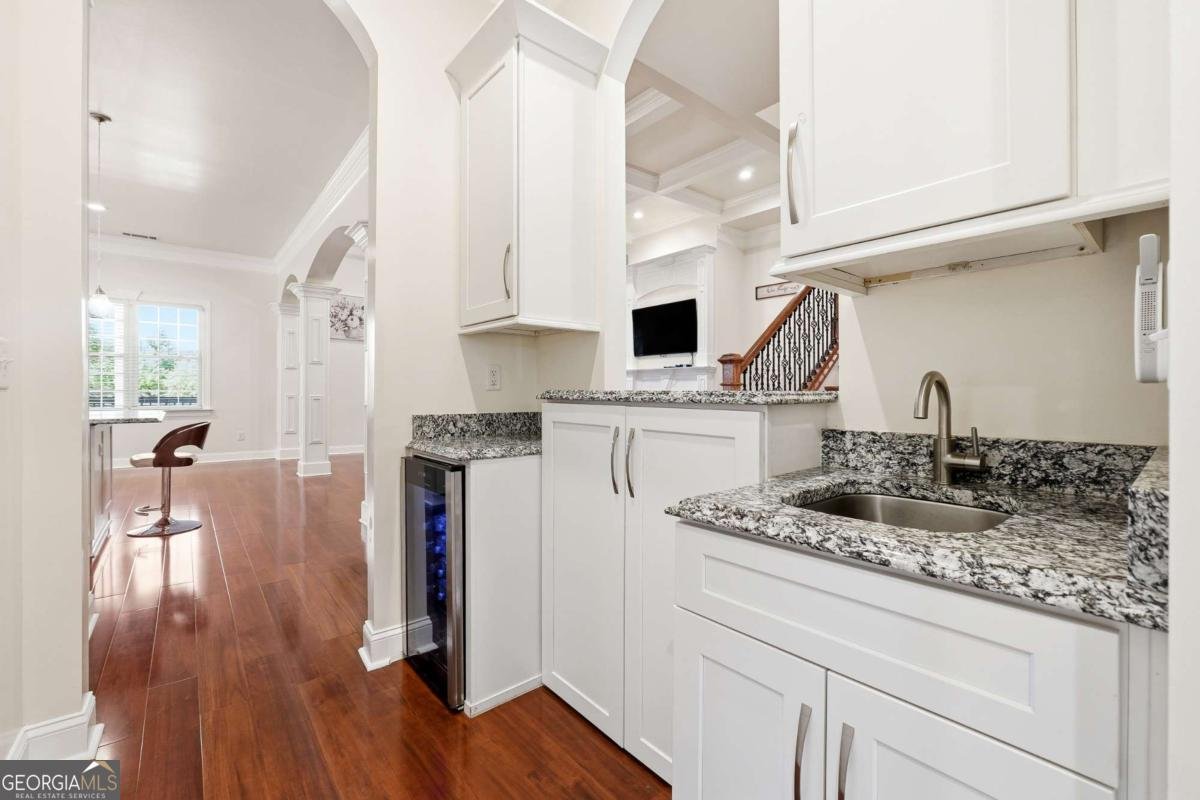 100 Marshas Vineyard Hampton - 20