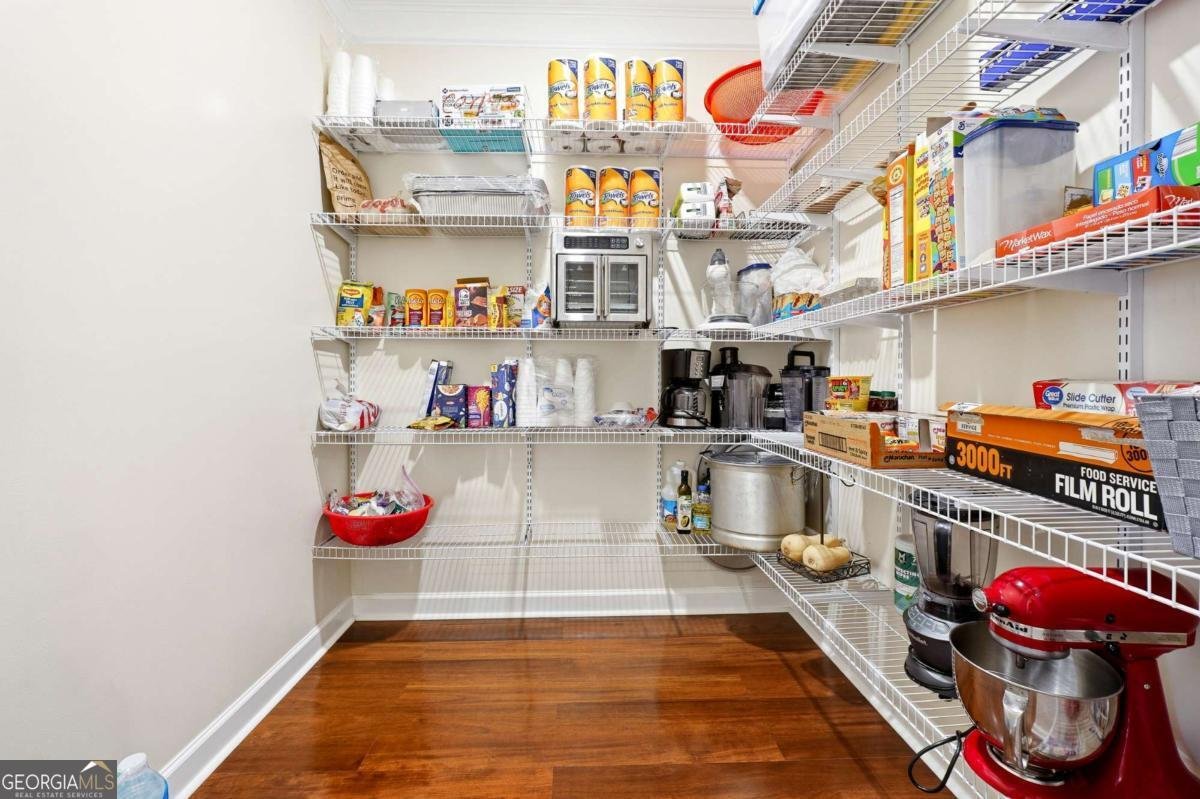 100 Marshas Vineyard Hampton - 21