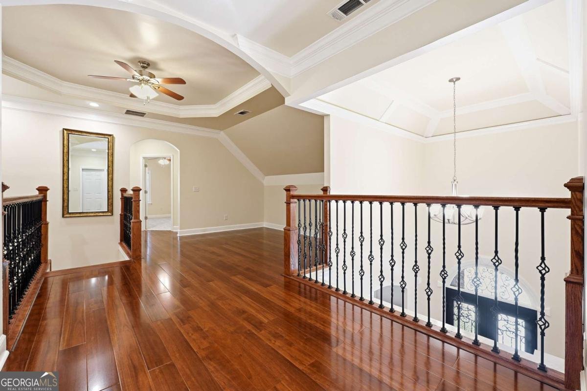 100 Marshas Vineyard Hampton - 24