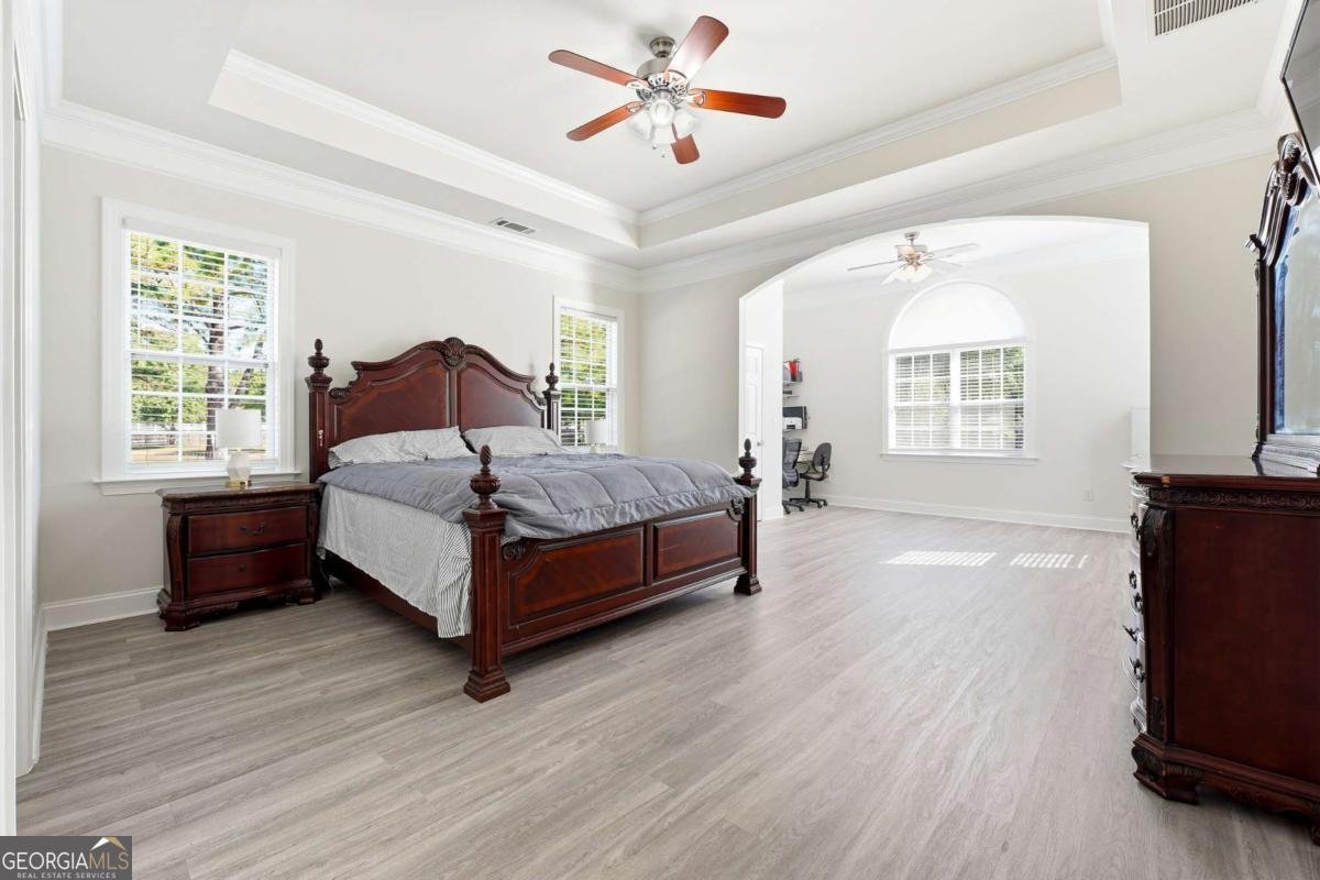 100 Marshas Vineyard Hampton - 25