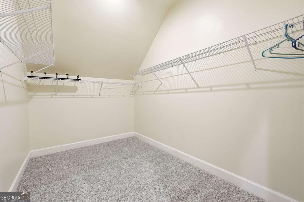 100 Marshas Vineyard Hampton - 31