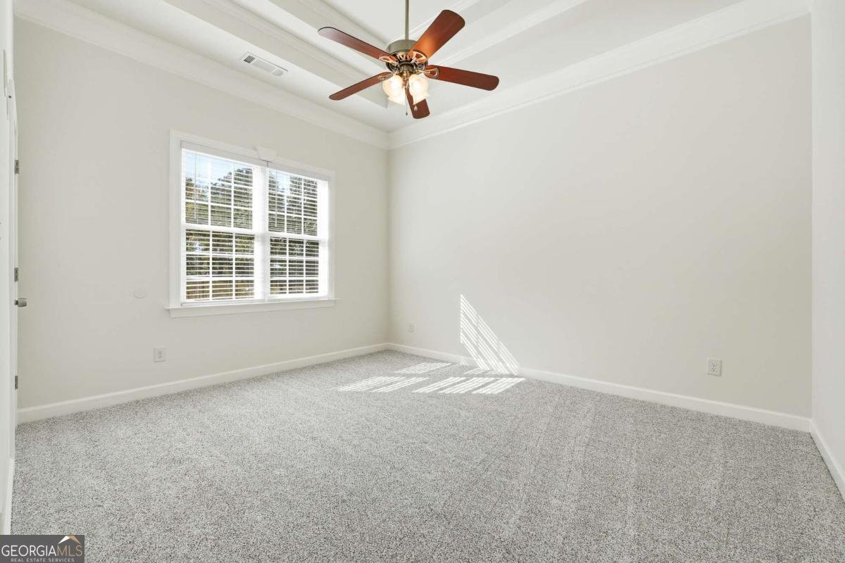 100 Marshas Vineyard Hampton - 32