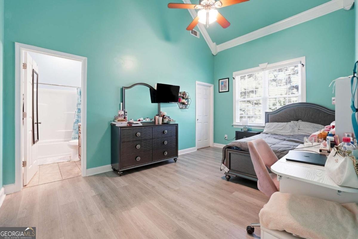 100 Marshas Vineyard Hampton - 37