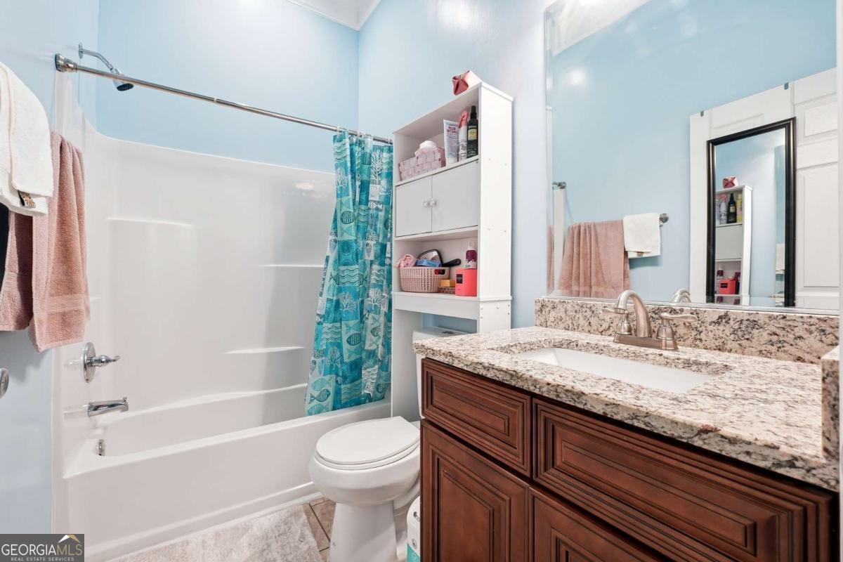 100 Marshas Vineyard Hampton - 38