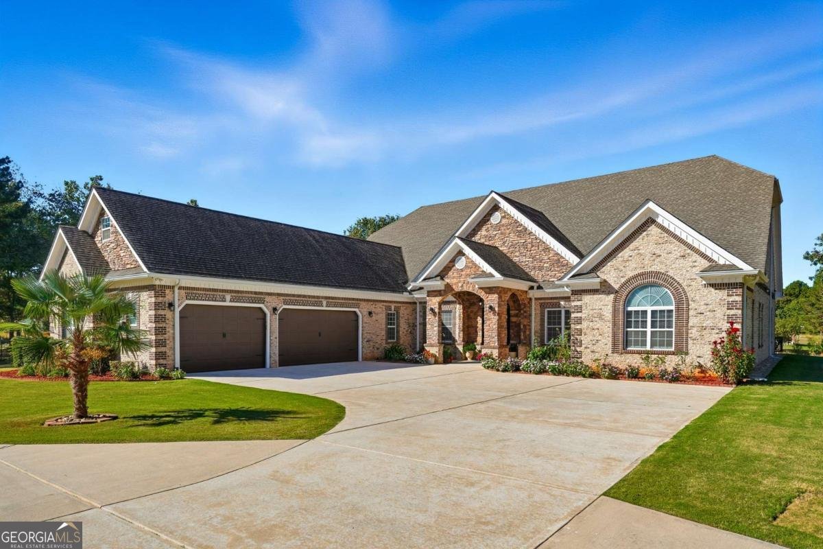 100 Marshas Vineyard Hampton - 4