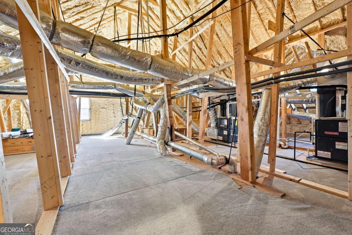 100 Marshas Vineyard Hampton - 47