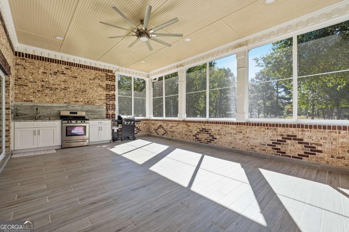 100 Marshas Vineyard Hampton - 54