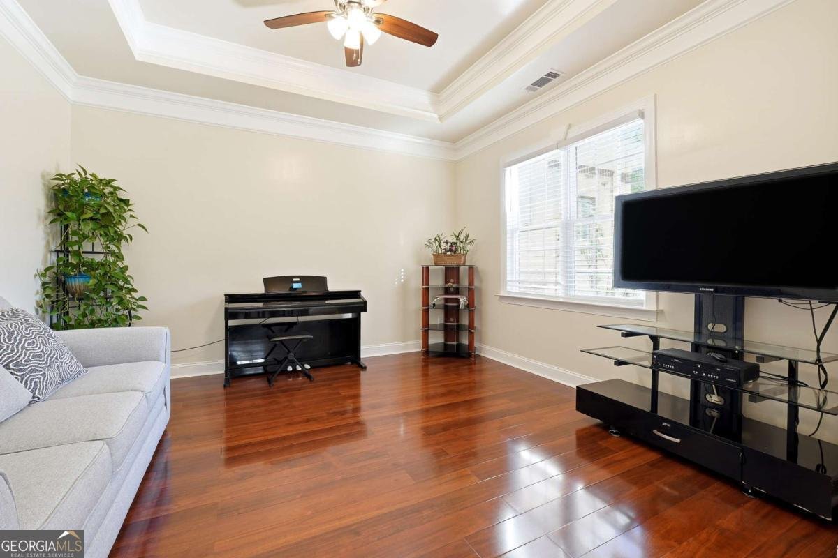 100 Marshas Vineyard Hampton - 8