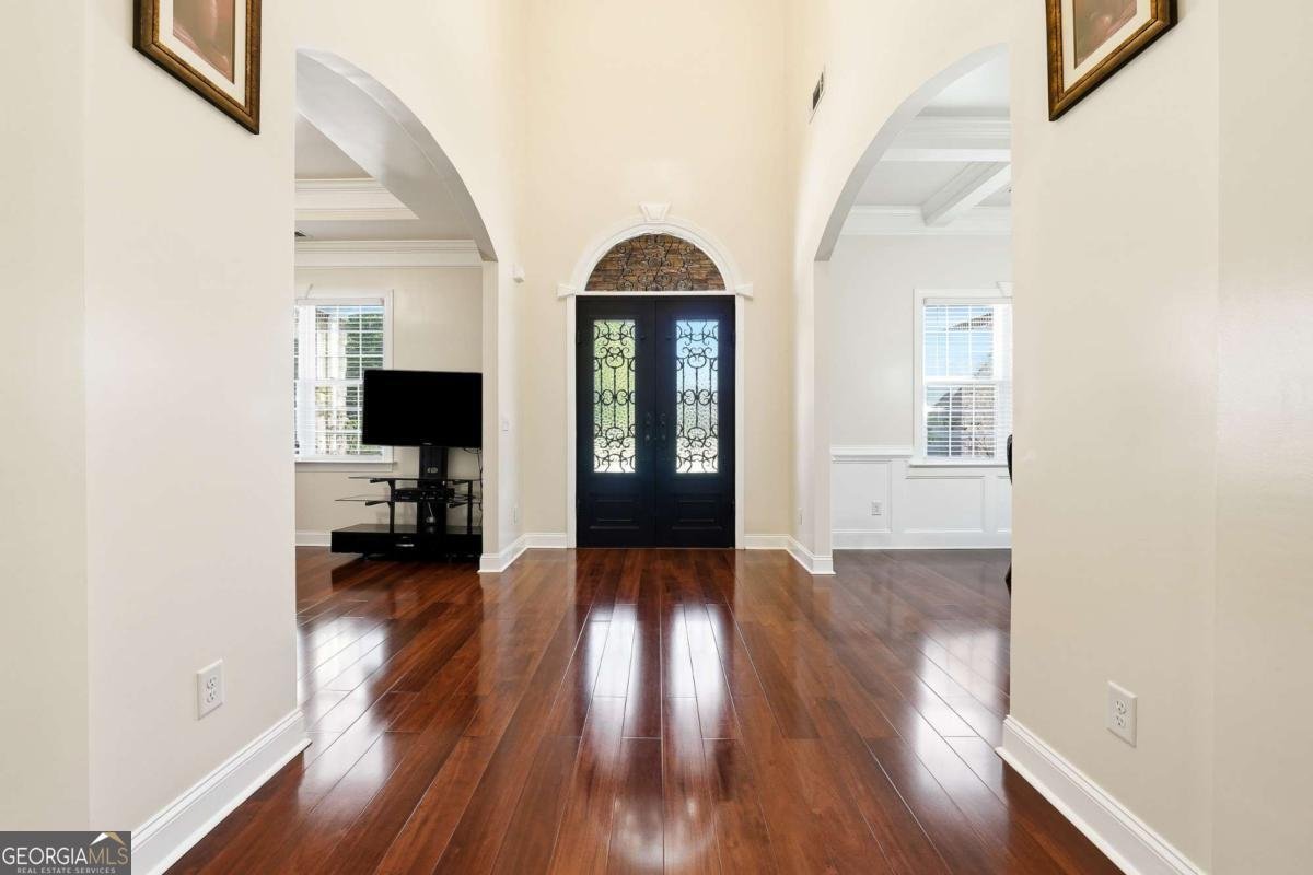 100 Marshas Vineyard Hampton - 9