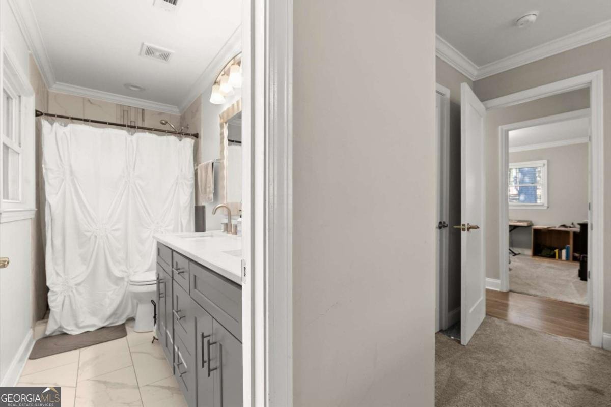 3042 Cobb Trail Decatur - 29