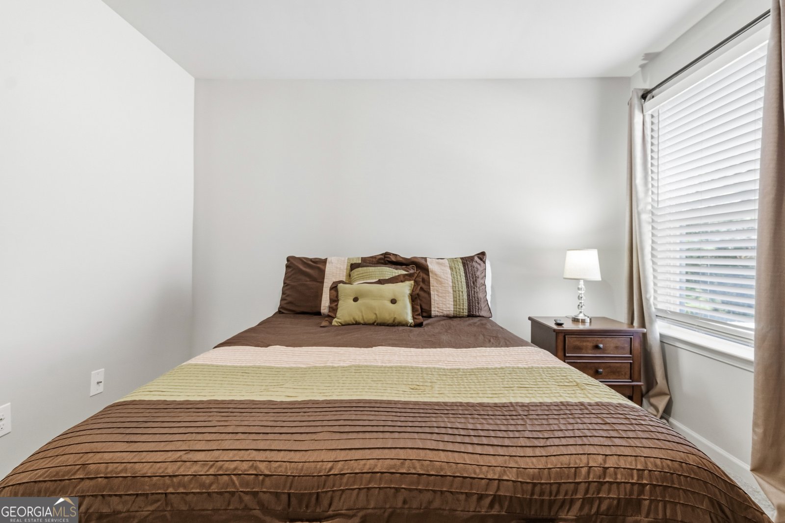 210 Kestrel Circle Covington - 32