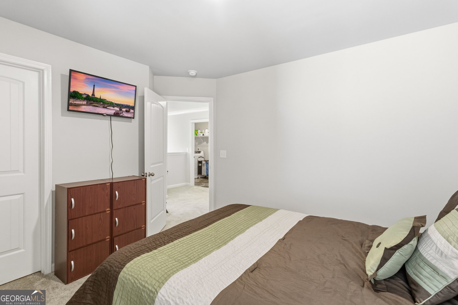 210 Kestrel Circle Covington - 33