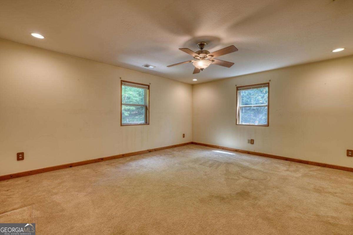 1048 Hawks Claw Road Blairsville - 30