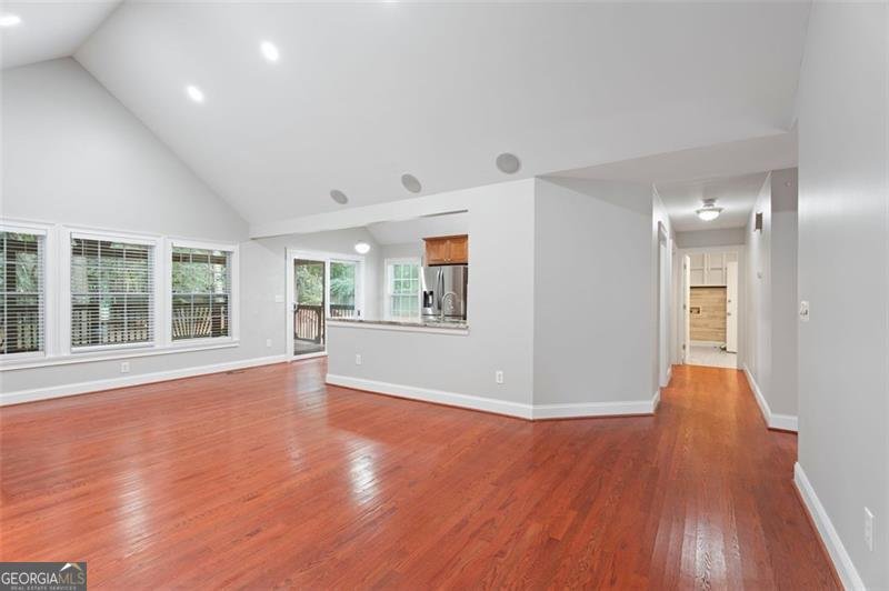 3895 MARHAM PARK Circle Loganville - 11