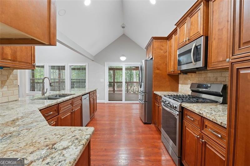 3895 MARHAM PARK Circle Loganville - 15