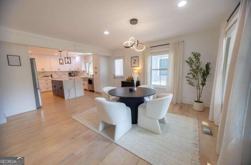 253 Lamon Avenue Atlanta - 12