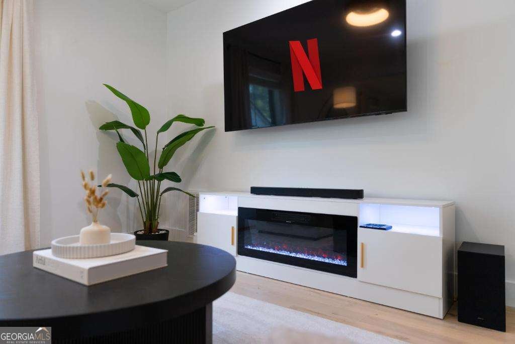 253 Lamon Avenue Atlanta - 13