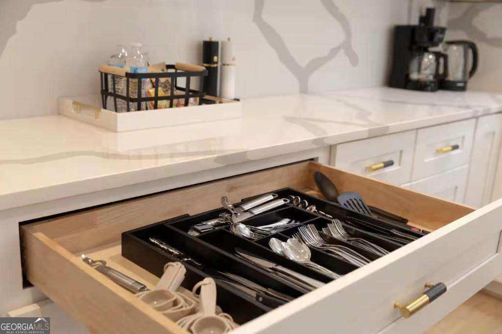 253 Lamon Avenue Atlanta - 5