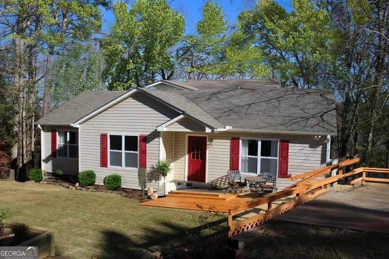 3711 RAMBLING WOODS Drive Loganville - 1