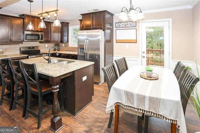 3711 RAMBLING WOODS Drive Loganville - 10