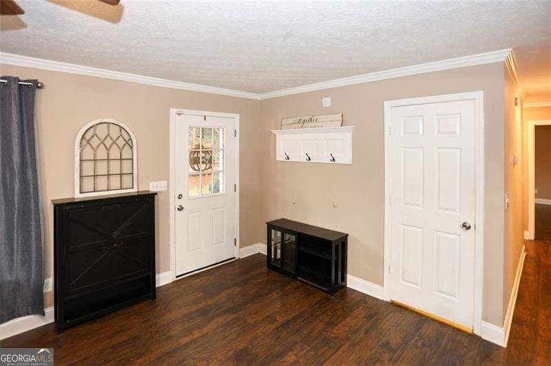 3711 RAMBLING WOODS Drive Loganville - 2