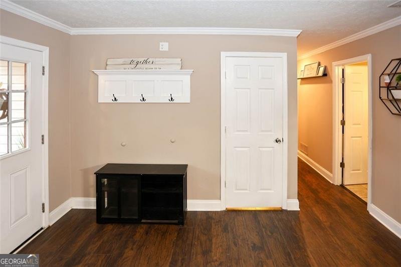 3711 RAMBLING WOODS Drive Loganville - 3